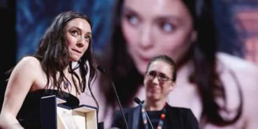 Cannes-Film-Festivali'nde-guru-gecesi--Merve-Dizdar-en-iyi-kadın-oyuncu-ödülünü-aldı