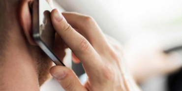 Cep-telefonuyla-uzun-konuşanlar-dikkat!-Zararları-saymakla-bitmiyor…