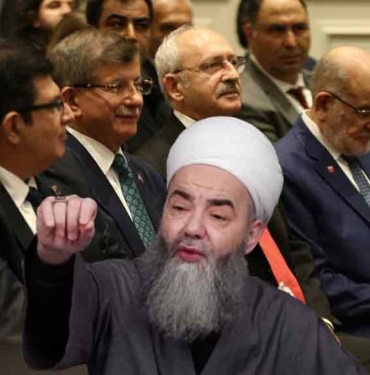 Cübbeli Ahmet’ten seçim yorumu: Bizim sağcılar iyi bir kazık attılar CHP'ye, 2 puanları yok ama 34 milletvekili aldılar 4 Cübbeli-Ahmet’ten-seçim-yorumu--Bizim-sağcılar-iyi-bir-kazık-attılar-CHP'ye,-2-puanları-yok-ama-34-milletvekili-aldılar