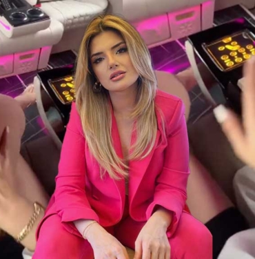 Erdoğan'a desteğini açıklayan Begüm Polat, paylaştığı videoda önce kendi bacağını sonra da Erdoğan'ın kitabını okşadı: Bu aşk değil de ne 7 Erdoğan'a-desteğini-açıklayan-Begüm-Polat,-paylaştığı-videoda-önce-kendi-bacağını-sonra-da-Erdoğan'ın-kitabını-okşadı