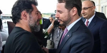 Eski-Halkbank-Genel-Müdür-Yardımcısı-Hakan-Atilla--Pasaportuma-el-kondu,-karakola-götürülüyorum