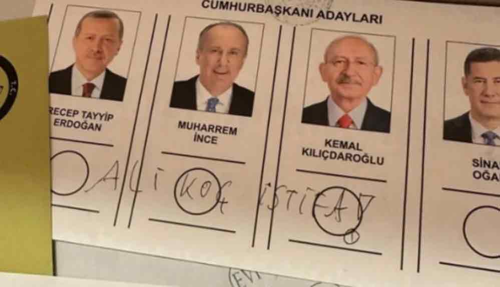 Fenerbahçe taraftarı oy pusulasına “Ali Koç istifa” yazdı, sosyal medyada tepki yağdı