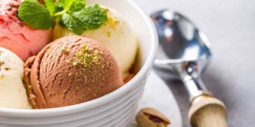Hem-sağlıklı-hem-de-lezzetli!-Evde-dondurma-nasıl-yapılır--İşte-en-güzel-meyveli-dondurma-tarifleri…-1