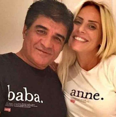 İbrahim Erkal’ın ölüm yıl dönümünde eşi Filiz Erkal’dan duygusal paylaşım: En büyük özlemimsin 9 İbrahim-Erkal’ın-ölüm-yıl-dönümünde-eşi-Filiz-Erkal’dan-duygusal-paylaşım