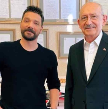 İkinci tura 12 gün kala Oğuzhan Uğur’dan Kılıçdaroğlu’na flaş çağrı: "Telefonlarımız kilitlendi, fikir almak için..." 4 İkinci-tura-12-gün-kala-Oğuzhan-Uğur’dan-Kılıçdaroğlu’na-flaş-çağrı--Telefonlarımız-kilitlendi,-buyurmaz-mısınız-