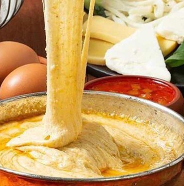 Karadeniz’in en meşhur lezzeti: Tam kıvamında kuymak (Mıhlama) tarifi 2 Karadeniz’in-en-meşhur-lezzeti--Tam-kıvamında-kuymak-(Mıhlama)-tarifi