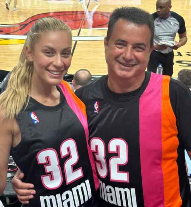 Özel hayatında kural bozdu: Acun Ilıcalı genç sevgilisiyle samimi pozlarını paylaştı