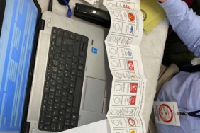 Seçime-9-gün-kala-skandal-iddia--Avustralya’da-seçmene-verilen-oy-pusulasında-AKP’ye-“evet”-mührü