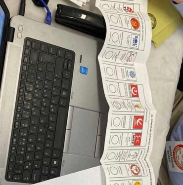 Seçime 9 gün kala skandal iddia: Avustralya’da seçmene verilen oy pusulasında AKP’ye “evet” mührü 3 Seçime-9-gün-kala-skandal-iddia--Avustralya’da-seçmene-verilen-oy-pusulasında-AKP’ye-“evet”-mührü