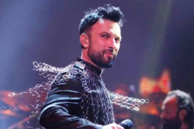 Tarkan,-Cumhuriyet'in-100-yılı-ve-Atatürk-için-yazdığı-marştan-bir-bölüm-paylaştı-