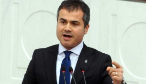 AKP’den istifa eden Suat Kılıç’ın yeni partisi belli oldu! Rozetini genel başkan taktı