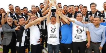Aksaray-Belediyespor'un-şampiyonluk-kupası-çalındı--Gören-duyan-varsa-haber-versin-