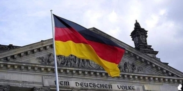 Almanya'da-yeni-dönem--Turist-vizesiyle-gidenler-iş-bulursa-kalabilecek