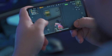 Annesinin-banka-kartını-cep-telefonuna-bağlayan-küçük-kız-mobil-oyunlara-yaklaşık-1,5-milyon-TL-harcadı!