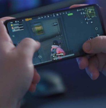 Annesinin banka kartını cep telefonuna bağlayan küçük kız mobil oyunlara yaklaşık 1,5 milyon TL harcadı! 2 Annesinin-banka-kartını-cep-telefonuna-bağlayan-küçük-kız-mobil-oyunlara-yaklaşık-1,5-milyon-TL-harcadı!