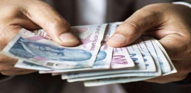 İktidara yakın Yeni Şafak duyurdu: Asgari ücrete zam tek seferde olacak