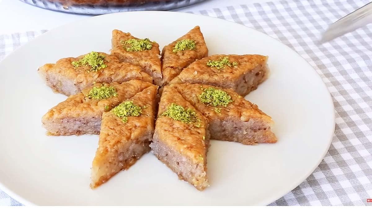 Baklava açamıyorsanız bu tarifi mutlaka deneyin! Yalancı baklava tarifi: 10 dakikada hazır!