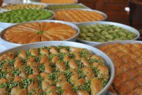 Bayramın-vazgeçilmez-tatlıları--Kurban-Bayramı’nda-yapılan-tatlılar