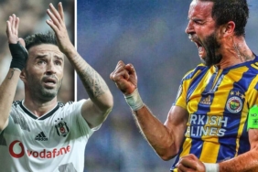 Bir-devrin-sonu--Gökhan-Gönül-futbolu-bıraktı