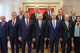 CHP'li belediye başkanları toplanıyor: "Değişimden yanayız ama…" 8 CHP'li-belediye-başkanları-toplanıyor--'Değişimden-yanayız-ama…'