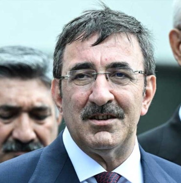 Cumhurbaşkanı Yardımcısı Cevdet Yılmaz'dan asgari ücrete zam açıklaması: “Temenni ediyoruz ki…” 2 Cumhurbaşkanı-Yardımcısı-Cevdet-Yılmaz'dan-asgari-ücrete-zam-açıklaması--“Temenni-ediyoruz-ki…”