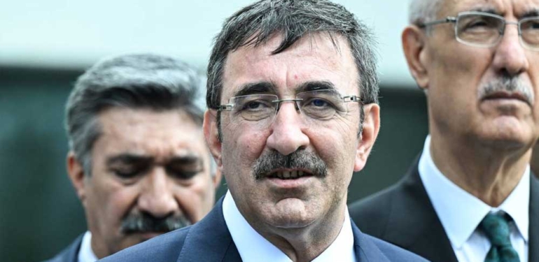 Cumhurbaşkanı Yardımcısı Cevdet Yılmaz'dan asgari ücrete zam açıklaması: “Temenni ediyoruz ki…” 1 Cumhurbaşkanı-Yardımcısı-Cevdet-Yılmaz'dan-asgari-ücrete-zam-açıklaması--“Temenni-ediyoruz-ki…”