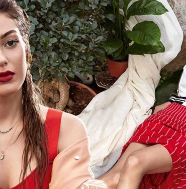 Dilan Çiçek Deniz ‘estetik yaptırdı’ iddiasına makyajsız fotoğrafıyla cevap verdi: Vallahi bezdim 2 Dilan-Çiçek-Deniz-‘estetik-yaptırdı’-iddiasına-makyajsız-fotoğrafıyla-cevap-verdi--Vallahi-bezdim