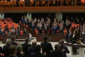 Erdoğan’ın-yemin-töreni-sırasında-muhalefet-ayağa-kalkmadı