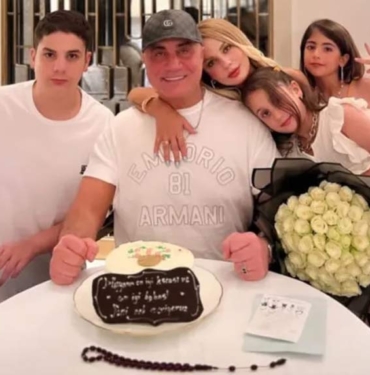 Eşi Özge Peker paylaştı: Sedat Peker’den aylar sonra ilk fotoğraf 2 Eşi-Özge-Peker-paylaştı--Sedat-Peker’den-aylar-sonra-ilk-fotoğraf