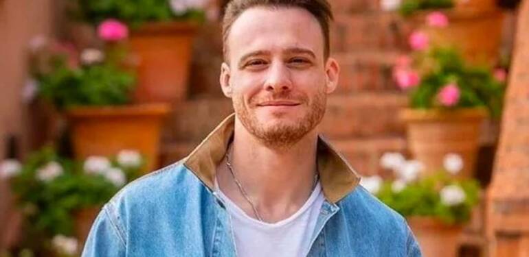 Kerem Bürsin, 1000 öğrenciye 8 yıl burs verecek