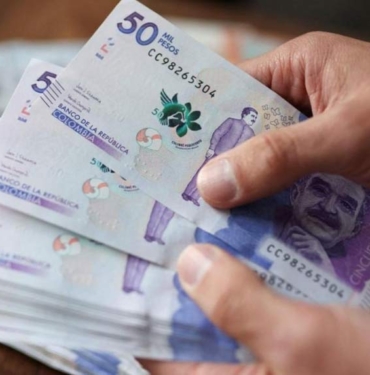 Para-boğazında-kaldı--Aldığı-rüşveti-gerçekten-yiyen-polis-hastanelik-oldu