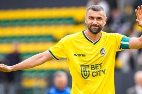 Son-Dakika…-Bir-devrin-sonu--Burak-Yılmaz-futbolu-bıraktı