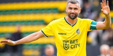 Son-Dakika…-Bir-devrin-sonu--Burak-Yılmaz-futbolu-bıraktı