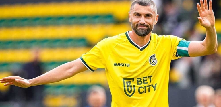 Son Dakika… Bir devrin sonu: Burak Yılmaz futbolu bıraktı