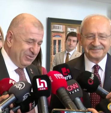 Son Dakika… Kılıçdaroğlu’yla görüşen Ümit Özdağ’dan açıklama: İçeriye girerken CHP Sözcüsü 'Aman dikkat edin yerler kaygan burada' dedi 8 Son-Dakika…-Kılıçdaroğlu’yla-görüşen-Ümit-Özdağ’dan-açıklama--İçeriye-girerken-CHP-Sözcüsü-'Aman-dikkat-edin-yerler-kaygan-burada'-dedi