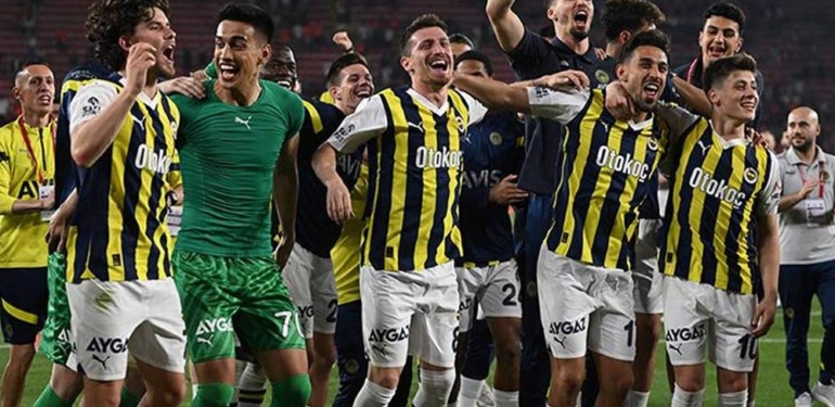 TFF’den Fenerbahçe’ye 5 yıldızlı forma cezası!