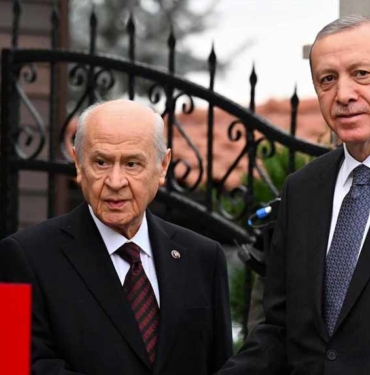 AKP’de yerel seçim için 3 aşamalı plan! AKP ve MHP işbirliği yapacak mı? 2 AKP’de-yerel-seçim-için-3-aşamalı-plan!-AKP-ve-MHP-işbirliği-yapacak-mı--