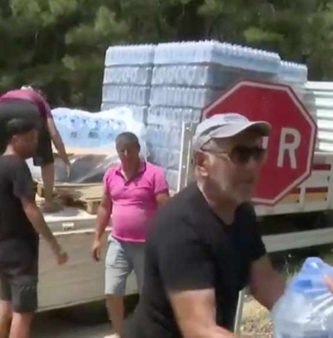 Akbelen Ormanı'nda direnen köylülere içme suyu taşıyan kamyon engellendi 7 Akbelen-Ormanı'nda-direnen-köylülere-içme-suyu-taşıyan-kamyon-engellendi
