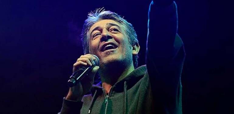 Anadolu rock müziğinin “sevgi adamı” Murat Göğebakan