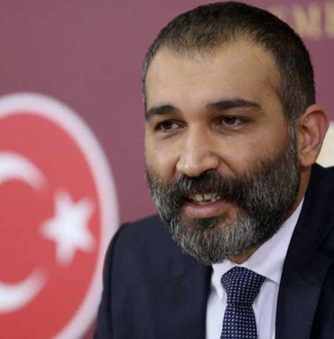 Barış Atay'dan "Türkiye'yi terk etti" iddiasına cevap 3 Barış-Atay'dan-'Türkiye'yi-terk-etti'-iddiasına-cevap