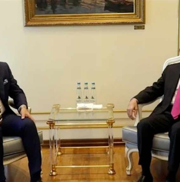 CHP’de belediye başkanları toplantısı başladı! Sızdırılan toplantı sonrası İmamoğlu ve Kılıçdaroğlu ilk kez yüz yüze geldi 3 CHP’de-belediye-başkanları-toplantısı-başladı!-Sızdırılan-toplantı-sonrası-İmamoğlu-ve-Kılıçdaroğlu-ilk-kez-yüz-yüze-geldi