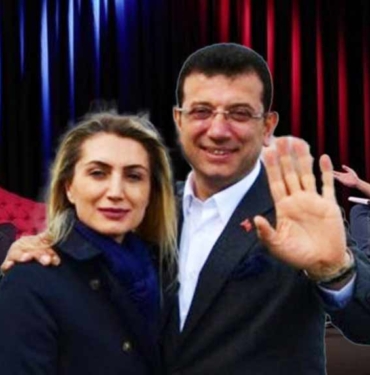 Dilek İmamoğlu’ndan dikkat çeken sözler! “Ekrem’i babam onaylamadı” 3 Dilek-İmamoğlu’ndan-dikkat-çeken-sözler!-“Ekrem’i-babam-onaylamadı”