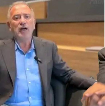 Fatih Altaylı ‘el hareketiyle’ vergi zamlarına isyan etti: Sağımdan kalktım buraya geçireyim, solumdan kalktım buraya geçireyim olmaz 10 Fatih-Altaylı-‘el-hareketiyle’-vergi-zamlarına-isyan-etti--Sağımdan-kalktım-buraya-geçireyim,-solumdan-kalktım-buraya-geçireyim-olmaz