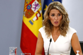 İspanyol bakandan dikkat çeken öneri: "18 yaşına giren her gence 20 bin euro verilsin" 2 İspanyol-bakandan-dikkat-çeken-öneri--'18-yaşına-giren-her-gence-20-bin-euro-verilsin'