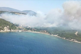 İzmir’de-iki-noktada-orman-yangını!-Ekiplerin-müdahalesi-sürüyor