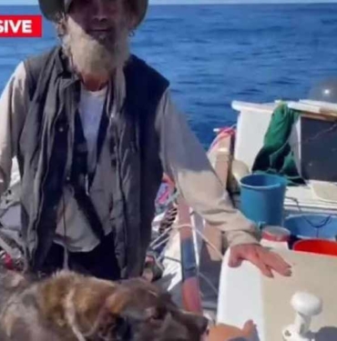 Köpeğiyle birlikte denizin ortasında iki ay boyunca mahsur kaldı: Çiğ balık yiyerek hayata tutundu 8 Köpeğiyle-birlikte-denizin-ortasında-iki-ay-boyunca-mahsur-kaldı--Çiğ-balık-yiyerek-hayata-tutundu