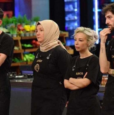 MasterChef Türkiye All Star’da şaşırtan veda! MasterChef’te kim elendi? Yeni yarışmacı kim oldu? 9 MasterChef-Türkiye-All-Star’da-şaşırtan-veda!-MasterChef’te-kim-elendi--Yeni-yarışmacı-kim-oldu-