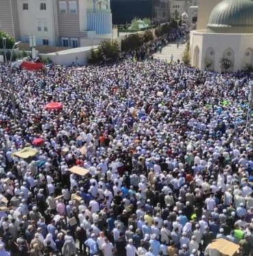 Menzil Cemaati'nden gövde gösterisi gibi cenaze töreni! 15 kilometrelik araç kuyruğu oluştu 9 Menzil-Cemaati'nden-gövde-gösterisi-gibi-cenaze-töreni