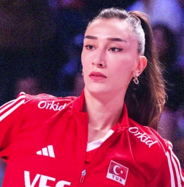 Milli voleybolcu Hande Baladın’a tehdit! “Yüzüne asit atacağım, senden intikam almadan ölmeyeceğim” 8 Milli-voleybolcu-Hande-Baladın’a-tehdit!-“Yüzüne-asit-atacağım,-senden-intikam-almadan-ölmeyeceğim”