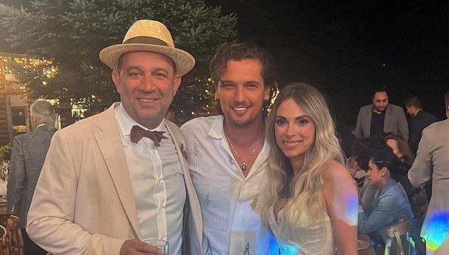 Nikahı Müjdat Gezen kıydı: Arka Sokaklar'ın Mesut'u Şevket Çoruh 5 yıllık eşiyle düğün yaptı!